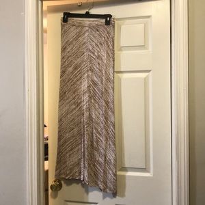 ❗️LAST CHANCE ❗️Brown and white maxi skirt